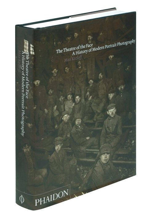 The Theatre Of The Face: Portrait Photography Since 1900 por Max Kozloff